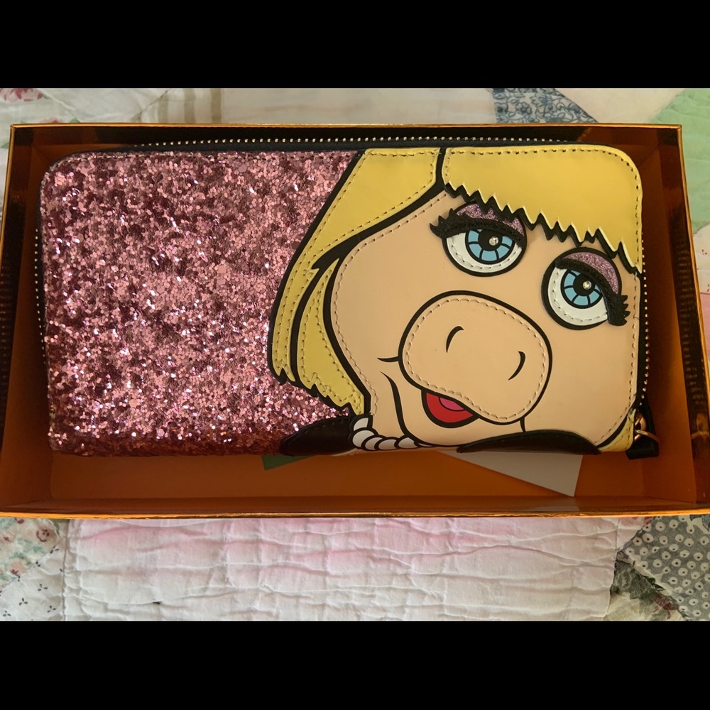 Sold* Kate Spade Miss Piggy Wallet